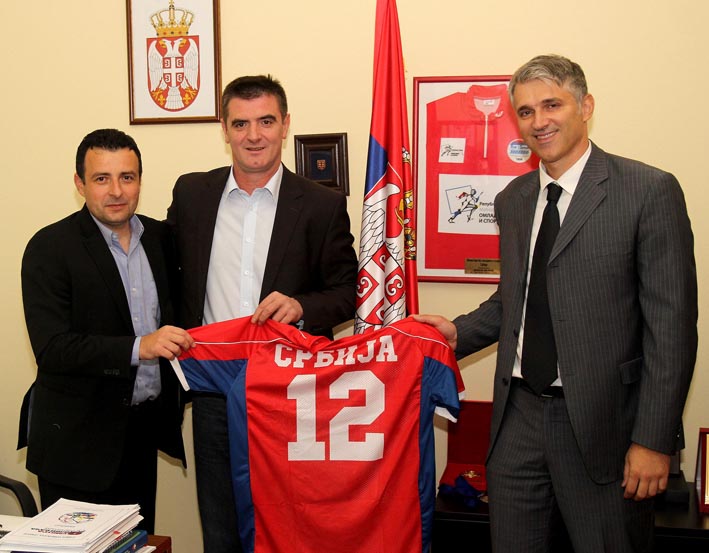 perun i delegacija am