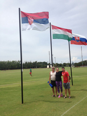 Tatjana Mirkovic sa trenerom Dragisom Djordjicem i fizioterapeutom Nikolom Jeremicem