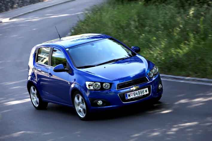 2012_05_28_Chevrolet_Aveo_HB5_1