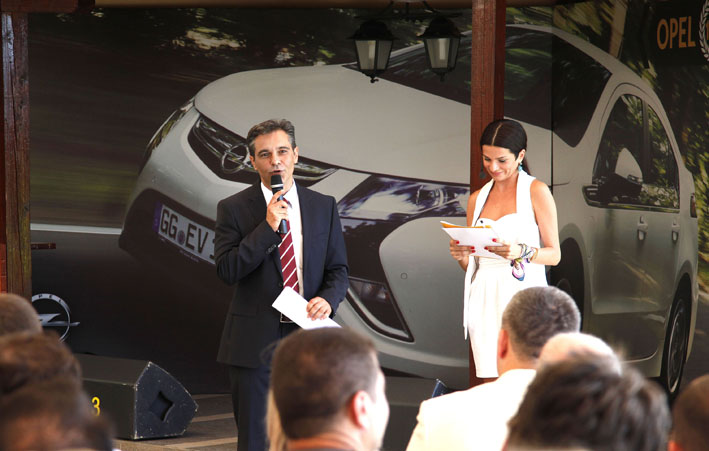 Direktor_Opela_Ivan_Kekic_i_Aleksandra_Jeftanovic