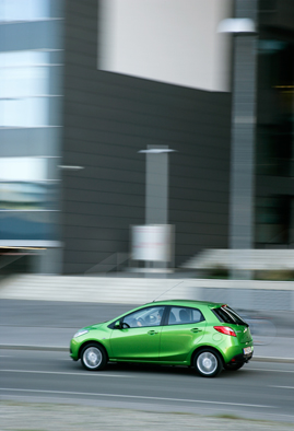 Mazda2_1