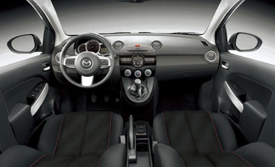 Mazda2_2010_int