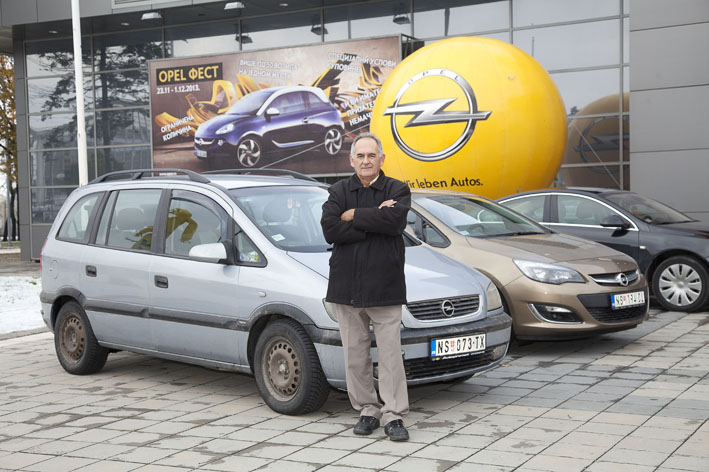 Mirko Vujinovic i milionska Opel Zafira