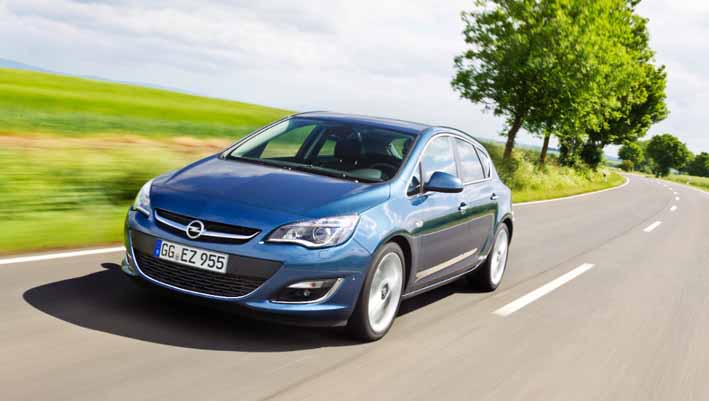 Opel-Astra-288952-medium