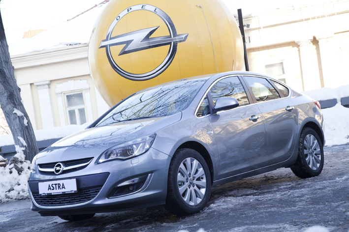Opel_Astra_Sedan