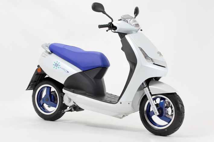 Pezo_skuter_524C
