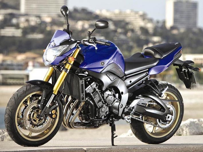 Yamaha_FZ8R