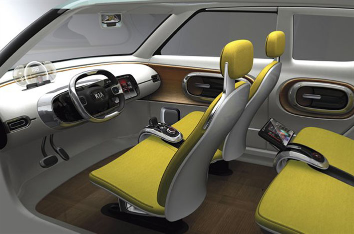 kia_Naimo_inside
