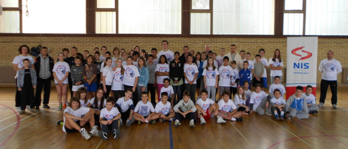 NIS_skolski_badminton_turnir_2012_Ucesnici