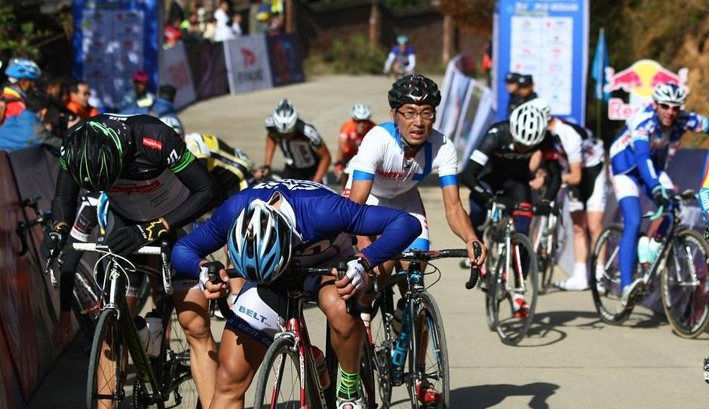 A KINA CILJE TESKE ETAPE NA BRDU