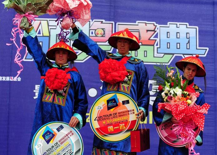 Bdodela nagrada Oko jezera Pojang