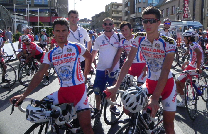 radnicki jovanovic maric u pozadini hasanovic