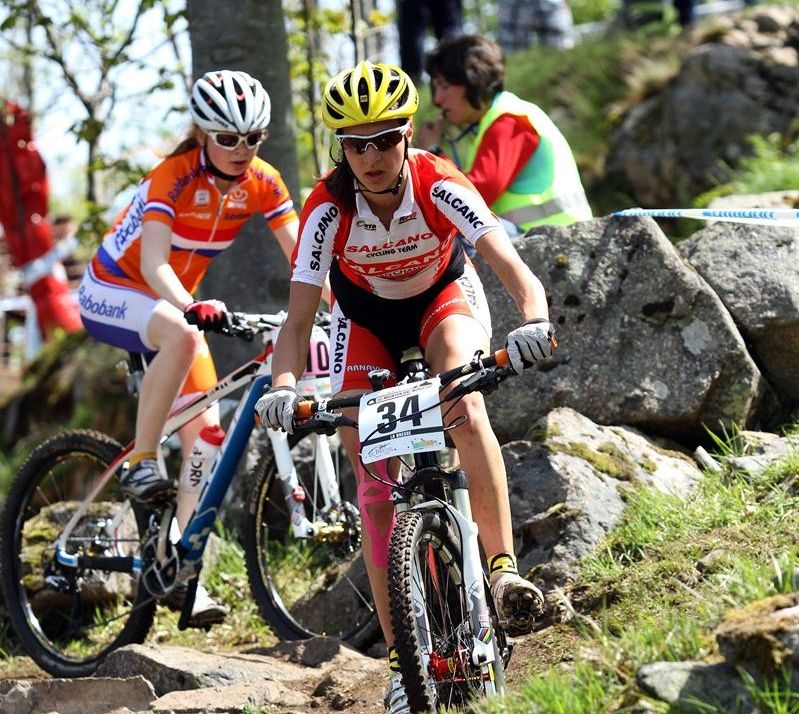 jovana crnogorac kroz kamenje