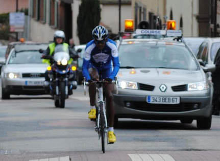 8-daniel_teklehaimanot_l_emporte