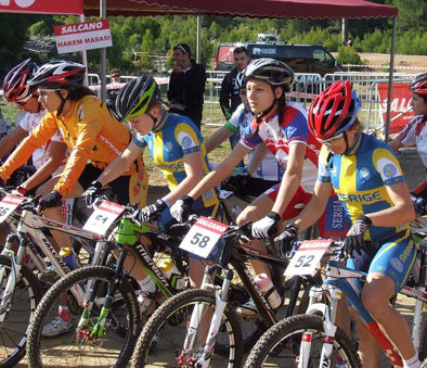 jovana crnogorac br 58 druga sa desna na startu