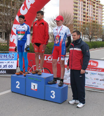 kadeti na postolju DUGALIC I PROCIKEVIC DESNO