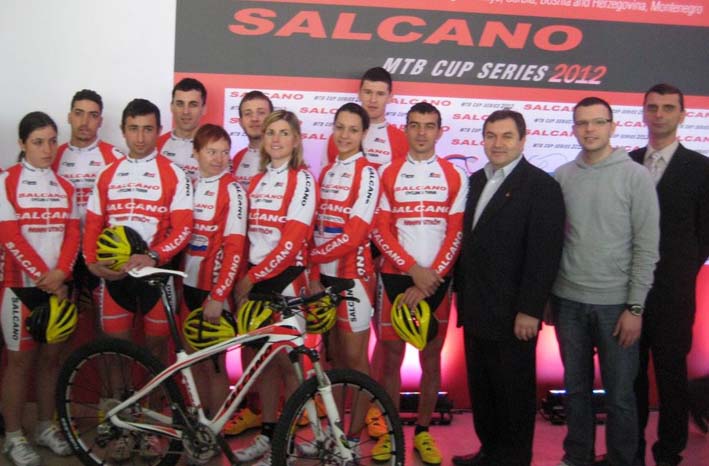 rokvic vajs i dostanic sa salakano timom