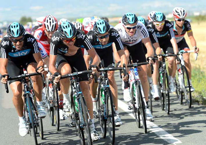 vuelta_grupna_2012