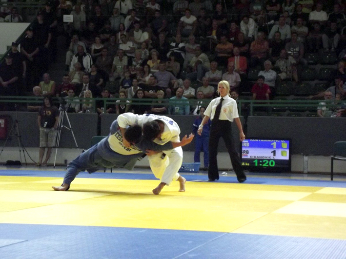 Efektno_bacanje_prvaka_Balkana_do_66_kg,_Ilije_Ciganovica-fotografija_3