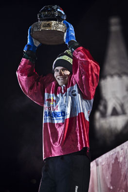 Moskva_Red_Bull_Crashed_Ice_pobednik