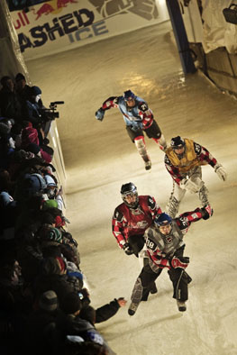kvebek_Red_bull_crashed_ice_2011