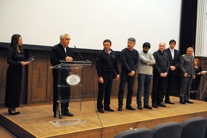 sedmorica sa drine premijera