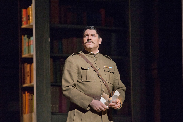 David Bizic kao Albert