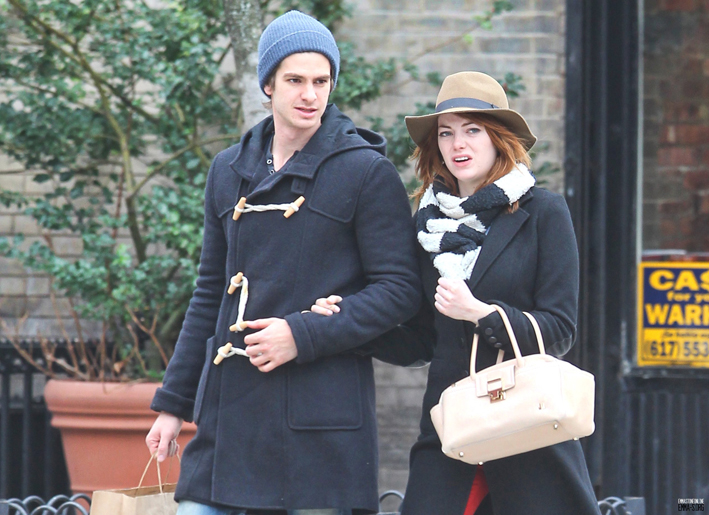 Emma-Stone-Caught-Kisssing-with-Andrew