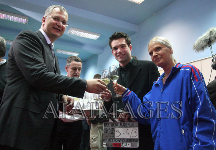 sutanovac_nazdravlje