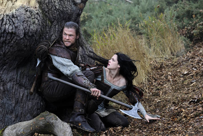 SNOW WHITE AND THE HUNTSMAN