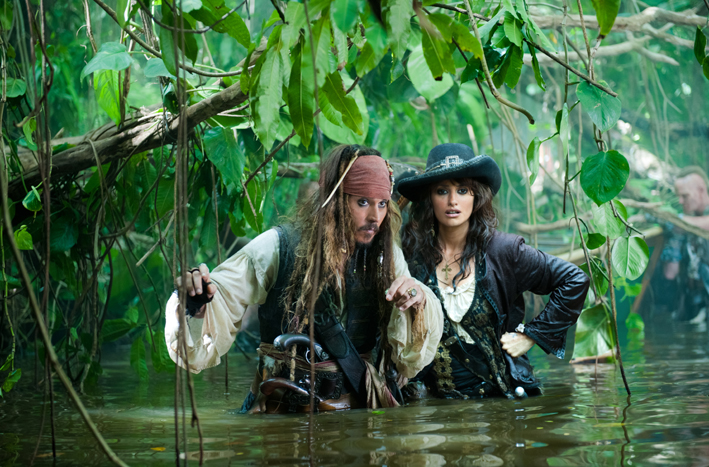 johnny_depp_penelopa_cruz_pirati_4