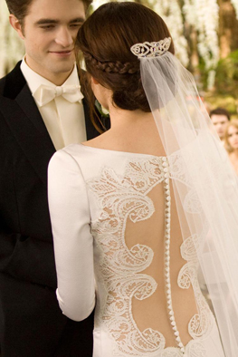 twilight-breaking-dawn-bella-wedding-dress-kristen-stewart-c