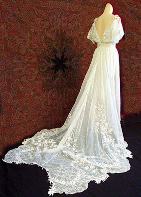 bella-swan-wedding-dress