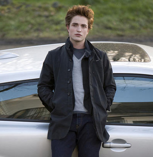 robert-pattinson-shiny-volvo-twilight