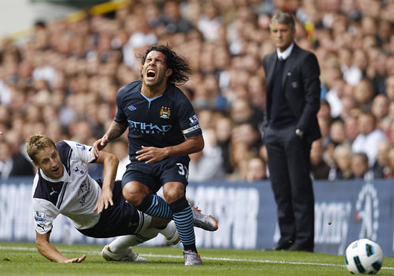 Carlos_Tevez_ Manchester _City_ Michael _Dawson_Tottenham_Hotspur