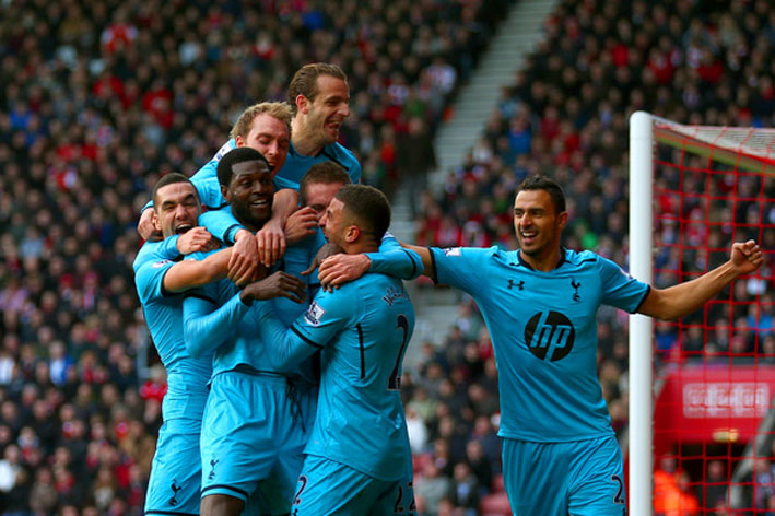 Adebayor Southampton Tottenham
