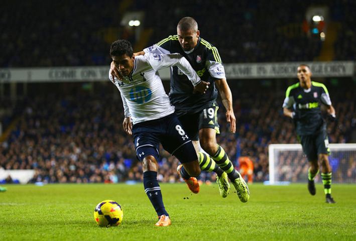 Paulinho Tottenham