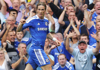 Fernando Torres celebrates