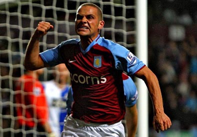 Luke_Young_Aston_Villa