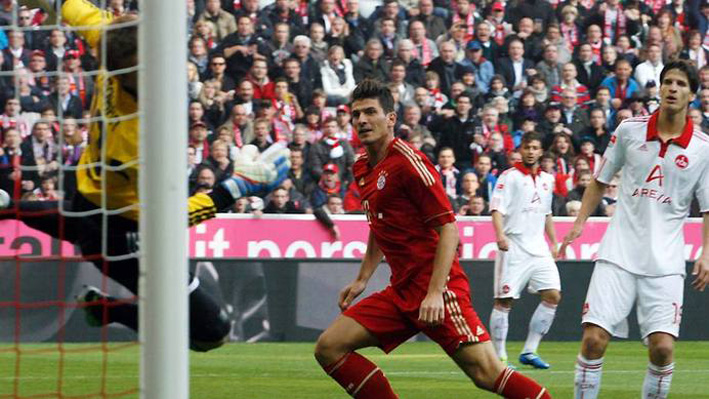 Mario Gomez first of his two goals against Nuremberg