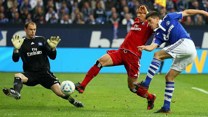 s04_hsv_drobny_huntelaar