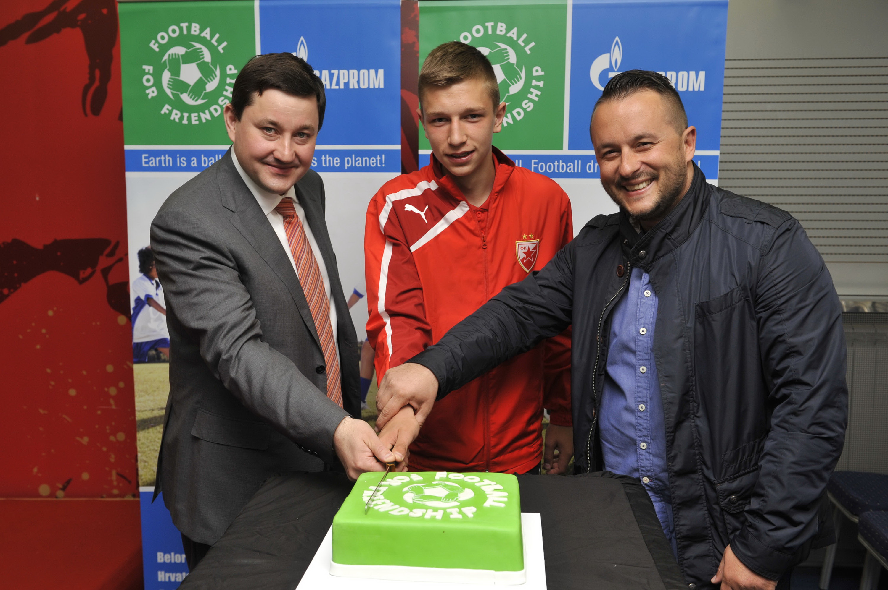 Fudbal za prijateljstvo net