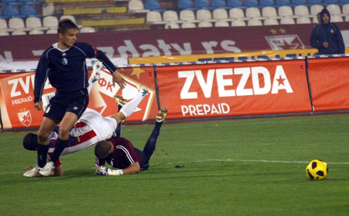 zvezda_rad_kaludjerovic_i_golman