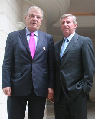 petrovic_i_karadzic_poziranje_hayat