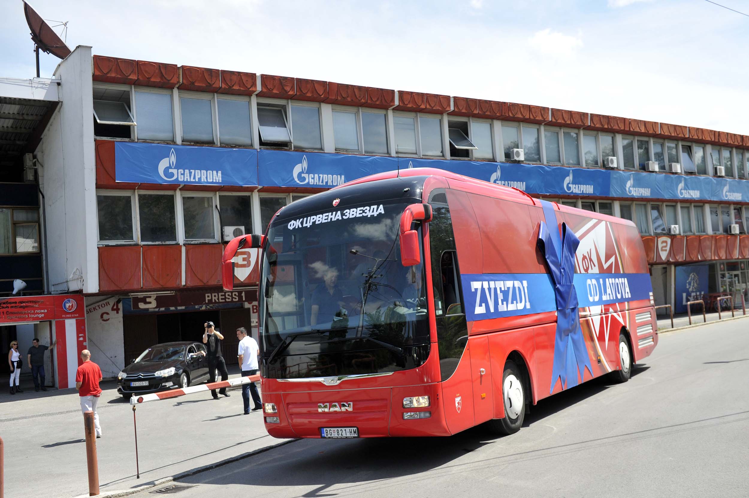 Lav autobus 0010