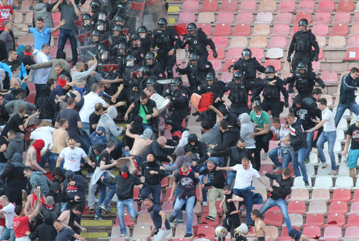 cz par neredi sever 25042015 058