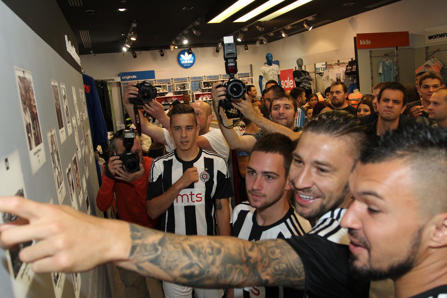 Promocija novog dresa FK Partizan 10