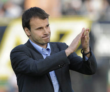 aleksandar_stanojevic_trener_partizan_aplauz