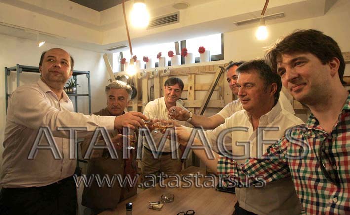 tumbakovic druzenje partizana rakija