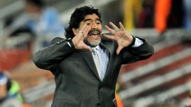 diego_maradona_argentina_vs_grece